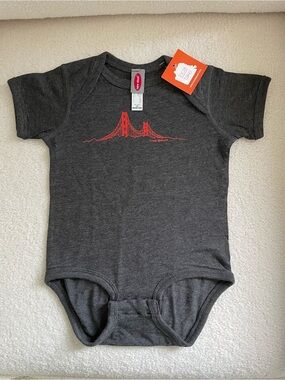 New Baby One-Piece Golden Gate Bridge/San Francisco -18 months-Gender Neutral